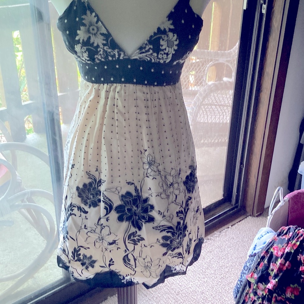 Fully lined dress blue and white